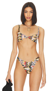 Gonza Twist Bikini Top in Black - Haut de bikini torsadé Gonza en noir - 黑色 Gonza Twist 比基尼上衣 - Gonza Twist-Bikinioberteil in Schwarz - Gonza Twist 비키니 탑 - Top bikini Gonza Twist in nero