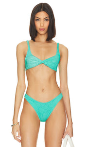 Gonza Twist Bikini Top in Teal - Haut de bikini torsadé Gonza en bleu sarcelle - 青色 Gonza Twist 比基尼上衣 - Gonza Twist-Bikinioberteil in Blaugrün - Gonza Twist 비키니 탑 - Top bikini Gonza Twist color verde acqua