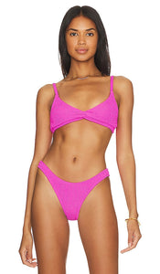Good American Always Fits Twisted Top in Fuchsia - Haut torsadé Good American Always Fits en fuchsia - Good American 总是适合紫红色扭纹上衣 - Good American Always Fits Twisted Top in Fuchsia - Good American은 항상 Fuchsia 소재의 트위스트 탑에 맞습니다. - Il buon americano si adatta sempre al top twistato in fucsia