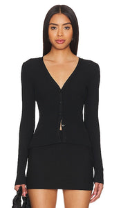Good American Shine Rib V-neck Cardi in Black - Good American Shine - Cardi côtelé à col en V en noir - Good American Shine 黑色罗纹 V 领开衫 - Good American Shine Rib Cardigan mit V-Ausschnitt in Schwarz - Good American 샤인 립 브이넥 가디건 블랙 색상 - Buon cardigan con scollo a V a costine americane lucide in nero