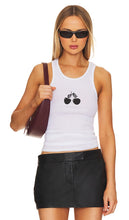 Gothicmochas Cherry Bomb Tank in White - Débardeur Gothicmochas Cherry Bomb en blanc - Gothicmochas 白色樱桃炸弹坦克 - Gothicmochas Cherry Bomb Tank in Weiß - Gothicmochas 체리밤 탱크탑 - Canotta Gothicmochas Cherry Bomb in bianco