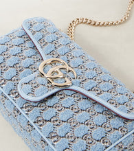 Gucci GG Marmont Small boucl√É¬© shoulder bag