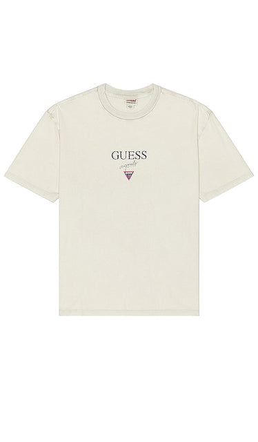 Guess Originals Printed Baker Logo Tee in Cream - Guess Originals - T-shirt avec logo Baker imprimé en crème - Guess Originals 奶油色 Baker 徽标印花 T 恤 - Guess Originals bedrucktes Baker-Logo-T-Shirt in Creme - Guess Originals 프린트 베이커 로고 티셔츠 - Maglietta Guess Originals con logo Baker stampato in crema
