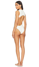 HAIGHT. Mariana One Piece in White - HAUTE. Mariana une pièce en blanc - 海特。 Mariana 一件白色衣服 - HAIGHT. Mariana Einteiler in Weiß - 헤이트. Mariana 원피스 화이트 색상 - HAIGHT. Costume intero Mariana in bianco
