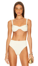 HAIGHT. X Tina Tunakey Gaia Top in Ivory - HAUTE. Haut Gaia X Tina Tunakey en ivoire - 海特。 X Tina Tunakey Gaia 象牙色上衣 - HAIGHT. X Tina Tunakey Gaia Top in Elfenbein - 헤이트. X Tina Tunakey 가이아 탑 - HAIGHT. Top X Tina Tunakey Gaia in avorio