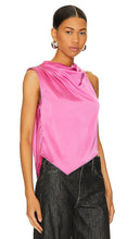 HEARTLOOM Brenda Top in Fuchsia