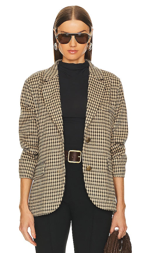 HEARTLOOM Farron Blazer in Beige - HEARTLOOM Blazer Farron en Beige - HEARTLOOM Farron 米色西装外套 - HEARTLOOM Farron Blazer in Beige - HARTLOM Farron 블레이저 베이지 색상 - Giacca HEARTLOOM Farron in beige