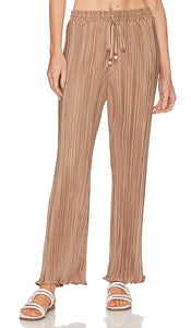 HEARTLOOM Koi Pant in Tan - Pantalon Koi HEARTLOOM en beige - HEARTLOOM 黄褐色锦鲤裤 - HEARTLOOM Koi-Hose in Hellbraun - HARTLOOM Koi 팬츠 - Pantaloni Koi HEARTLOOM color marrone chiaro