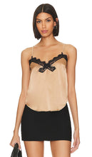 HEARTLOOM Nikita Cami in Nude - HEARTLOOM Nikita Cami en nu - HEARTLOOM 尼基塔·卡米 裸体 - HEARTLOOM Nikita Cami in Nude - HARTLOOM 니키타 캐미 누드 컬러 - HEARTLOOM Nikita Cami nuda