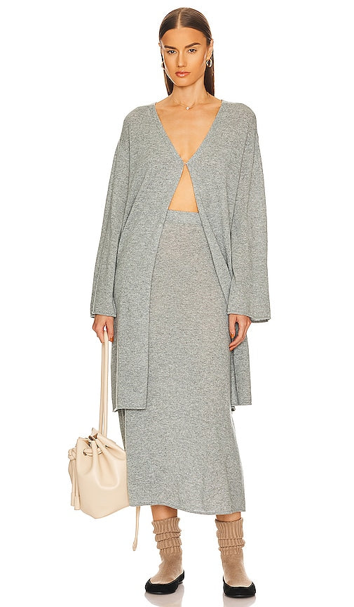 Helsa Einer Cashmere Cardigan in Grey - Cardigan en cachemire Helsa Einer en gris - Helsa Einer 灰色羊绒开衫 - Helsa Einer Kaschmir-Cardigan in Grau - Helsa Einer 캐시미어 카디건그레이 색상 - Cardigan in cashmere Helsa Einer in grigio