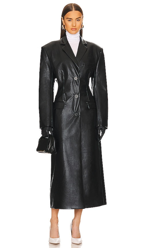 Helsa Waterbased Faux Leather Long Coat in Black - Manteau long en similicuir à base d'eau Helsa en noir - Helsa 黑色水性人造皮革长外套 - Helsa langer Mantel aus wasserbasiertem Kunstleder in Schwarz - Helsa 워터베이스 인조 가죽 롱 코트블랙 색상 - Cappotto lungo in ecopelle a base d'acqua Helsa in nero