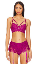 Hanky Panky x REVOLVE Underwire Bra in Fuchsia - Soutien-gorge à armatures Hanky ​​Panky x REVOLVE en Fuchsia - Hanky Panky x REVOLVE 紫红色钢托文胸 - Hanky ​​Panky x REVOLVE Bügel-BH in Fuchsia - Hanky ​​Panky x REVOLVE 언더와이어 브라 - Reggiseno con ferretto Hanky ​​Panky x REVOLVE in fucsia