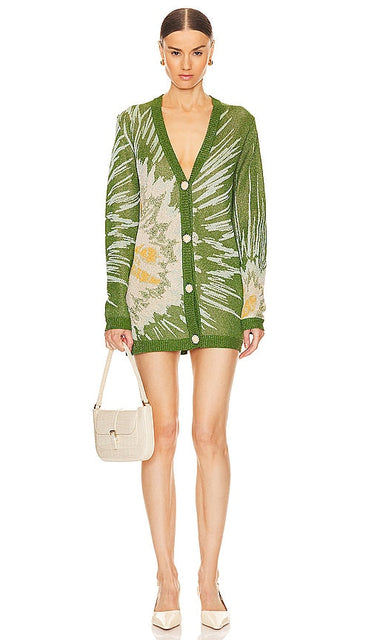 Hayley Menzies Jacquard Deep V-neck Cardigan in Green - Hayley Menzies Cardigan jacquard à col en V profond en vert - Hayley Menzies 绿色提花深 V 领开衫 - Hayley Menzies Jacquard-Cardigan mit tiefem V-Ausschnitt in Grün - Hayley Menzies 그린 자카드 딥 브이넥 카디건 - Cardigan Hayley Menzies jacquard con scollo a V profondo in verde
