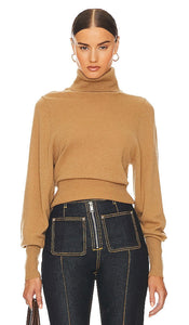 Helsa Aren Cashmere Turtleneck Sweater in Tan - Helsa Aren Pull à col roulé en cachemire en beige - Helsa Aren 黄褐色羊绒高领毛衣 - Rollkragenpullover aus Kaschmir von Helsa Aren in Hellbraun - Helsa Aren 캐시미어 터틀넥 스웨터(탠 색상) - Maglione dolcevita in cashmere Helsa Aren color marrone chiaro