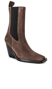 Helsa Chelsea Boot in Chocolate