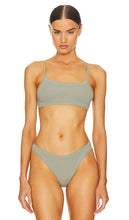 Helsa Jersey Bralette in Sage - Brassière en jersey Helsa en sauge - Helsa 鼠尾草平纹针织文胸 - Helsa Jersey-Bralette in Salbei - HELSA 져지 브라렛 - Bralette in jersey Helsa color salvia