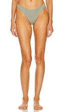 Helsa Jersey Underwear in Sage - Sous-vêtements en jersey Helsa en sauge - Helsa 鼠尾草平纹针织内衣 - Helsa Jersey-Unterwäsche in Salbei - HELSA 저지 언더웨어 - Intimo Helsa Jersey in salvia