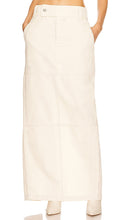 Helsa Maxi Skirt in Ivory - Jupe longue Helsa en ivoire - Helsa 象牙色长裙 - Helsa Maxirock in Elfenbein - HELSA 맥시 스커트 - Gonna lunga Helsa in avorio