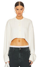 Helsa Rayssa Cable Cardigan in Ivory - Cardigan torsadé Helsa Rayssa en ivoire - Helsa Rayssa 象牙色绞花开衫 - Helsa Rayssa Zopfstrickjacke in Elfenbein - Helsa Rayssa 케이블 가디건 아이보리 색상 - Cardigan a trecce Helsa Rayssa in avorio