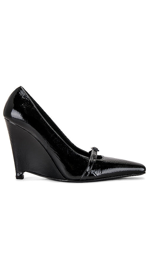 Helsa Wedge Pump in Black - Escarpin compensé Helsa en noir - Helsa 黑色坡跟高跟鞋 - Helsa Keilpumps in Schwarz - Helsa 웨지 펌프블랙 색상 - Décolleté con zeppa Helsa in nero