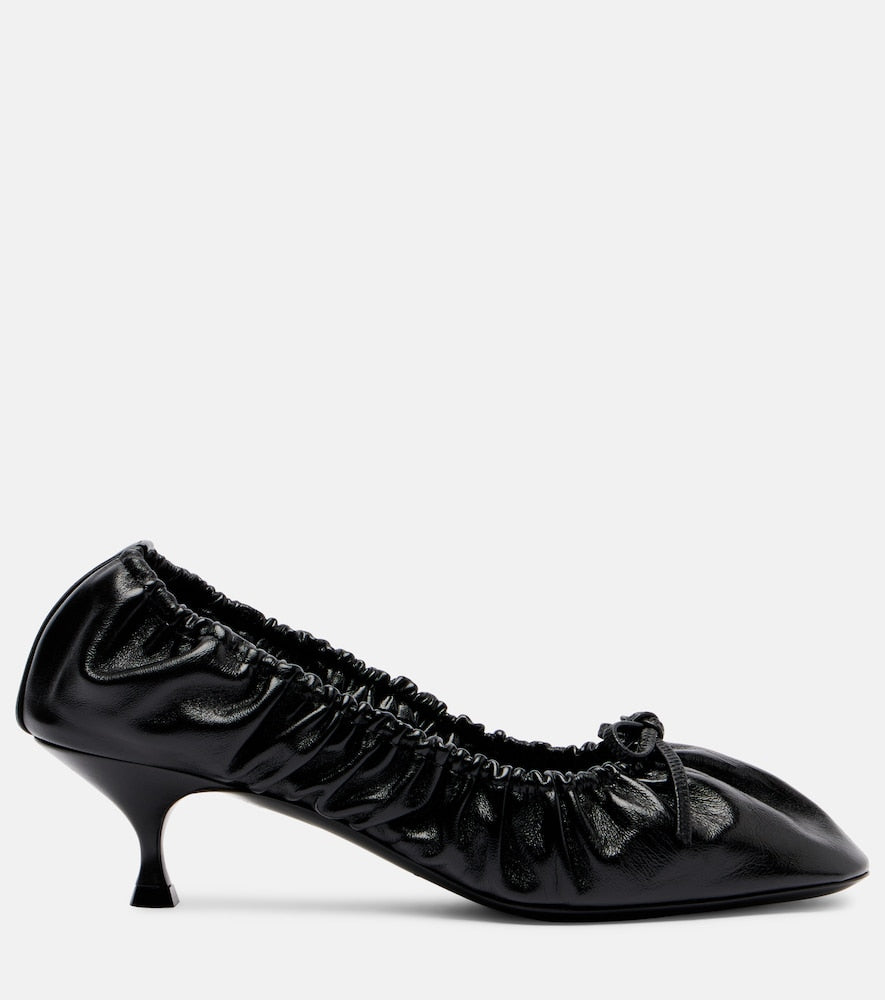 Herbert Levine Gather Around leather pumps in Black - Mid Heel Pumps
