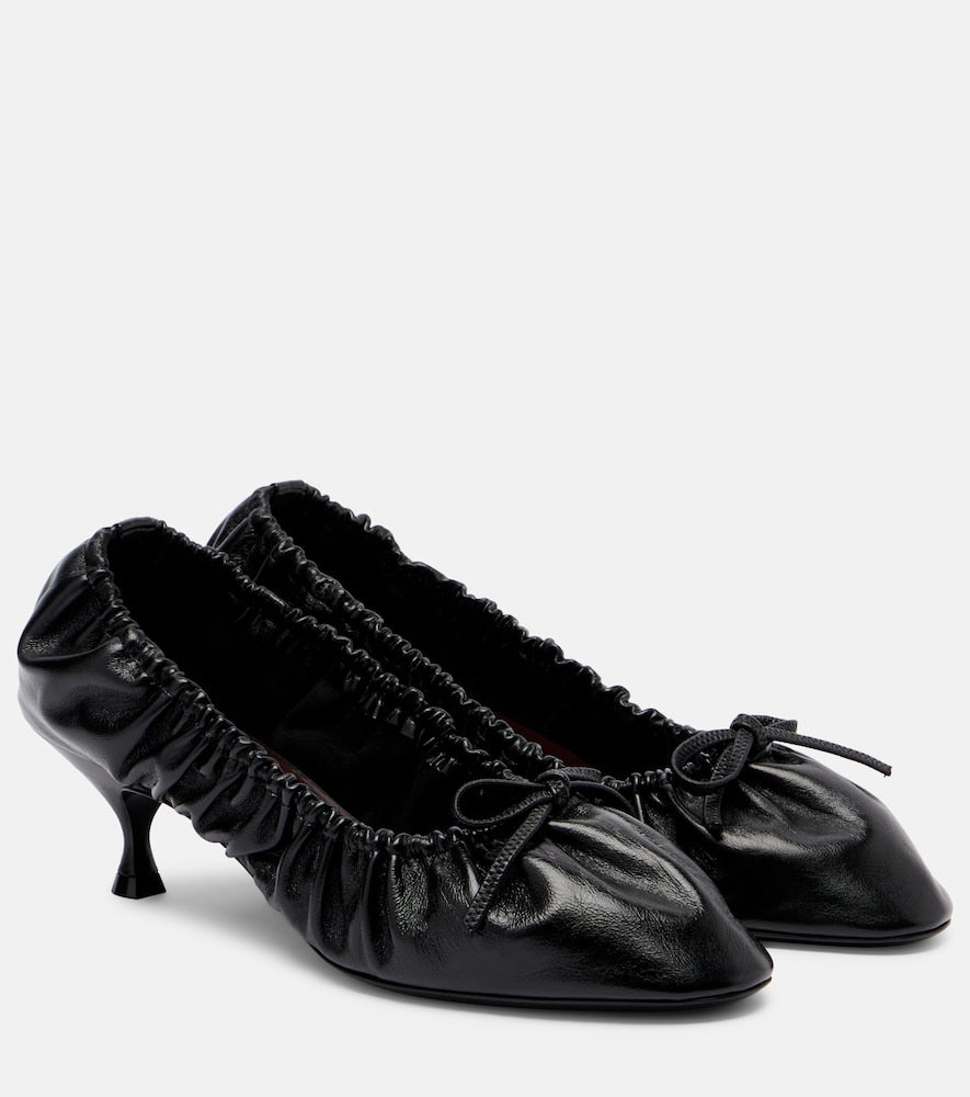 Herbert Levine Gather Around leather pumps in Black - Mid Heel Pumps