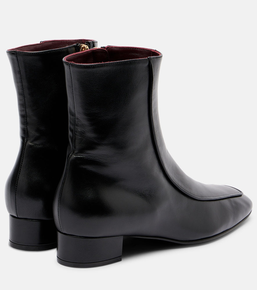 Herbert Levine Shadow Ban 30 leather ankle boots in Black - Flat Boots