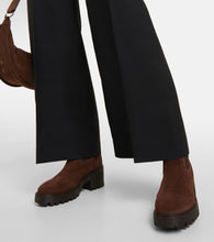 Hogan H649 suede Chelsea boots