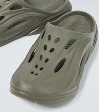 Hoka One One Ora Recovery slides