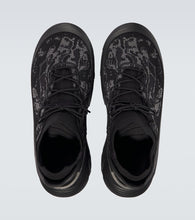 Hoka One One Restore Chukka sneakers