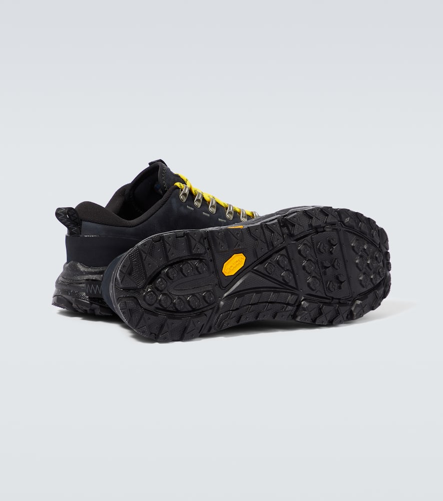 Hoka One One Tor Summit sneakers