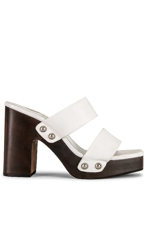 House of Harlow 1960 x REVOLVE Chrissie Platform in White - House of Harlow 1960 x REVOLVE Plateforme Chrissie en Blanc - House of Harlow 1960 x REVOLVE Chrissie 白色厚底鞋 - House of Harlow 1960 x REVOLVE Chrissie Plattform in Weiß - House of Harlow 1960 x REVOLVE Chrissie 플랫폼 화이트 색상 - House of Harlow 1960 x REVOLVE Chrissie Platform in bianco