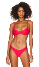 House of Harlow 1960 x REVOLVE Frankie Top in Red - House of Harlow 1960 x REVOLVE Haut Frankie en Rouge - House of Harlow 1960 x REVOLVE Frankie 红色上衣 - House of Harlow 1960 x REVOLVE Frankie Top in Rot - House of Harlow 1960 x REVOLVE Frankie 탑 in 레드 - House of Harlow 1960 x REVOLVE Frankie Top in rosso