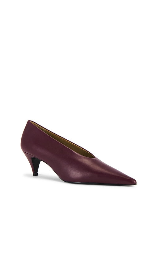 House of Harlow 1960 x REVOLVE X Revolve Audre Pump in Burgundy