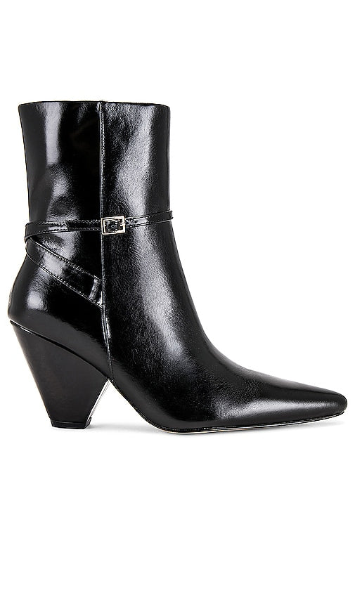 House of Harlow 1960 x REVOLVE Zora Bootie in Black - House of Harlow 1960 x REVOLVE Bottine Zora en Noir - House of Harlow 1960 x REVOLVE Zora 黑色短靴 - House of Harlow 1960 x REVOLVE Zora Bootie in Schwarz - House of Harlow 1960 x REVOLVE Zora 부티 블랙 색상 - Stivaletto House of Harlow 1960 x REVOLVE Zora in nero