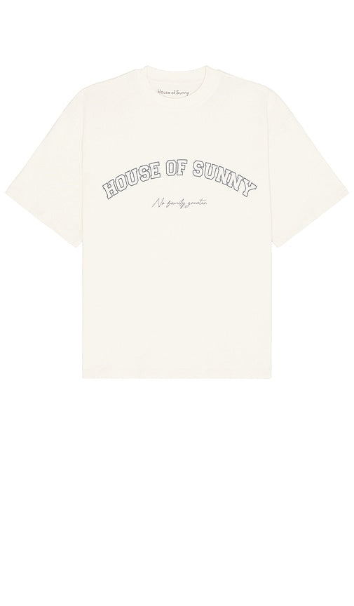 House of Sunny The Family Tee in Cream - T-shirt House of Sunny The Family en crème - House of Sunny The Family 奶油色 T 恤 - House of Sunny The Family T-Shirt in Creme - House of Sunny 더 패밀리 티셔츠 - Maglietta House of Sunny The Family in crema