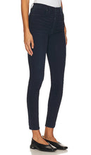 Hudson Jeans Barbara High Rise Super Skinny in Blue