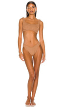 Hunza G Xandra Bikini Set in Beige - Hunza G - Ensemble bikini Xandra en beige - Hunza G Xandra 米色比基尼套装 - Hunza G Xandra Bikini-Set in Beige - Hunza G Xandra 비키니 세트 베이지 색상 - Set bikini Hunza G Xandra in beige