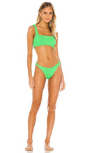 Hunza G Xandra Bikini Set in Green - Hunza G - Ensemble bikini Xandra en vert - Hunza G Xandra 绿色比基尼套装 - Hunza G Xandra Bikini-Set in Grün - Hunza G Xandra 비키니 세트 그린 색상 - Set bikini Hunza G Xandra in verde