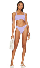 Hunza G Xandra Bikini Set in Lavender - Hunza G - Ensemble bikini Xandra en lavande - Hunza G Xandra 薰衣草色比基尼套装 - Hunza G Xandra Bikini-Set in Lavendel - Hunza G Xandra 비키니 세트 라벤더 색상 - Set bikini Hunza G Xandra color lavanda