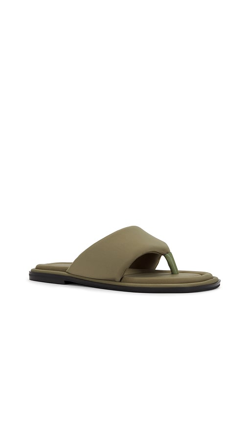INTENTIONALLY BLANK Seoul Sandal in Olive