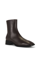 INTENTIONALLY BLANK Tour Boot in Brown