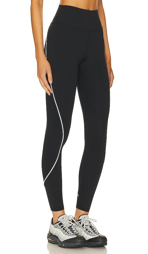 IVL Collective Curve Legging in Black