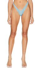 Indah Alba Skimpy Printed Bikini Bottom in Blue - Indah Alba - Bas de bikini imprimé skimpy - Bleu - Indah Alba 蓝色紧身印花比基尼泳裤 - Indah Alba Skimpy Bedruckte Bikinihose in Blau - Indah Alba Skimpy 프린트 비키니 하의 블루 색상 - Slip bikini stampato Indah Alba succinto in blu
