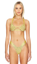Indah Koh Solid Macrame Bikini Top in Yellow - Indah Koh - Haut de bikini uni en macramé jaune - Indah Koh 黄色纯色流苏比基尼上衣 - Indah Koh Solid Makramee-Bikinioberteil in Gelb - Indah Koh 솔리드 마크라메 비키니 탑 - Top bikini in macramè solido Indah Koh in giallo
