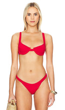 Indah Midori Solid Underwire Bikini Top in Red - Haut de bikini uni à armatures Indah Midori en rouge - Indah Midori 红色纯色钢托比基尼上衣 - Indah Midori Solid Bügel-Bikinioberteil in Rot - Indah Midori 솔리드 언더와이어 비키니 탑 - Top bikini con ferretto Indah Midori in rosso