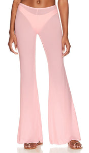 Indah Wanda Low Rise Flare Pant in Pink - Indah Wanda - Pantalon évasé taille basse en rose - Indah Wanda 粉色低腰喇叭裤 - Indah Wanda Low Rise Flare Hose in Rosa - Indah Wanda 로우라이즈 플레어 팬츠 - Pantaloni svasati a vita bassa Indah Wanda in rosa