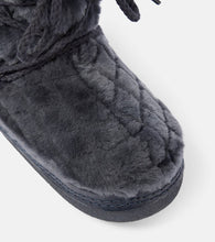 Inuikii Mouton High shearling snow boots
