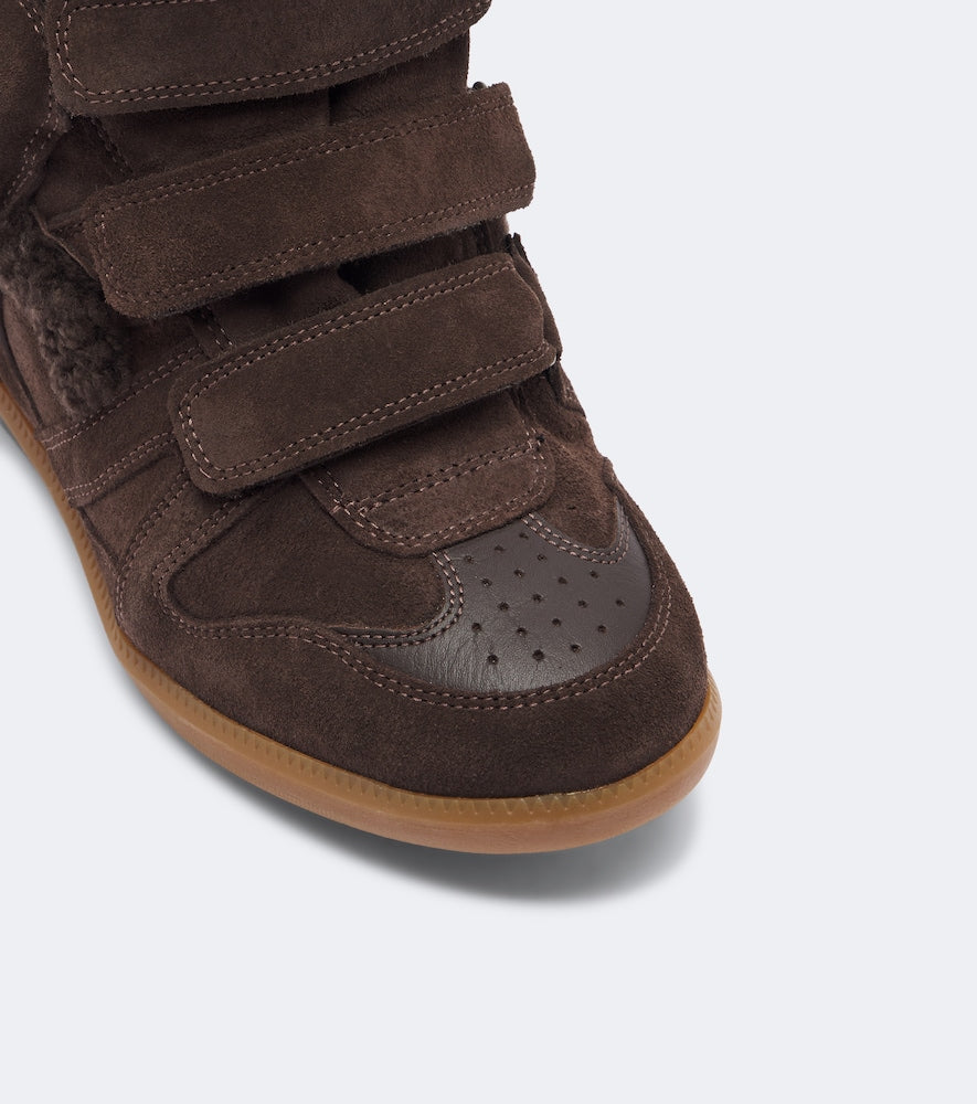 Isabel Marant Bekett shearling-lined suede wedge sneakers in Brown - High Top Sneakers