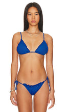 It's Now Cool The Frill Tri Bikini Top in Blue - It's Now Cool - Haut de bikini The Frill Tri en bleu - It's Now Cool 蓝色褶边三人组比基尼上衣 - It's Now Cool: Das Frill Tri-Bikinioberteil in Blau - It's Now Cool The Frill Tri 비키니 탑 블루 색상 - Ora è fantastico il top bikini Trill con volant in blu